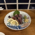 大衆酒場 坂本商店 - カツオのお造り