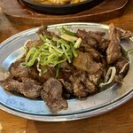 肉工房 千里屋 ホルモンバル - 牛すじポン酢