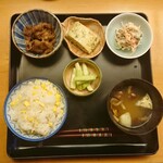 督 - おばんざいととうもろこしごはん