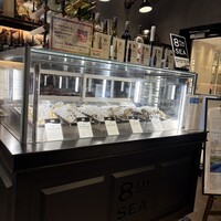 エイス シー オイスターバー&グリル ルクア大阪店 - オイスターケース