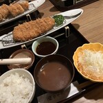 やわらかとんかつ 幸せや - 味噌厚切りロースカツ定食1518円