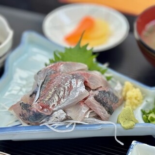 地魚食事処 さかなや_1