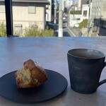 Et -THE CULTURAL COFFEEHOUSE- - 