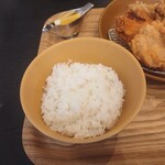 ふじやからあげ - ご飯
