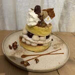 カフェ アクイーユ - 2024年9月　和栗クリームとマロンパイパンケーキ