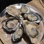 銀座で生牡蠣が美味しい専門店 牡蠣Bar - 