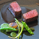ヌーヴェル・エポック - ランチコース 14450円 のくまもとあか牛サーロンの備長炭炙り焼 国産ワインで仕上げた芳醇な赤ワインソースと旬の野菜を添えて