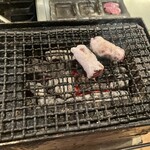 ホルモン焼 婁熊東京 - アミレバ