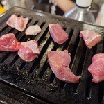 そこに肉はあるんか - ヤキヤキ~♪(´ε｀ )