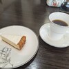 チーズケーキ CAFE MAGY - チーズケーキとマンデリン