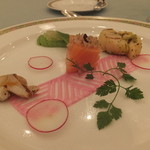 ディズニーアンバサダーホテル - サーモンのコンフェィダイコンのスモーク添え