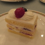 ディズニーアンバサダーホテル - フルーツケーキ