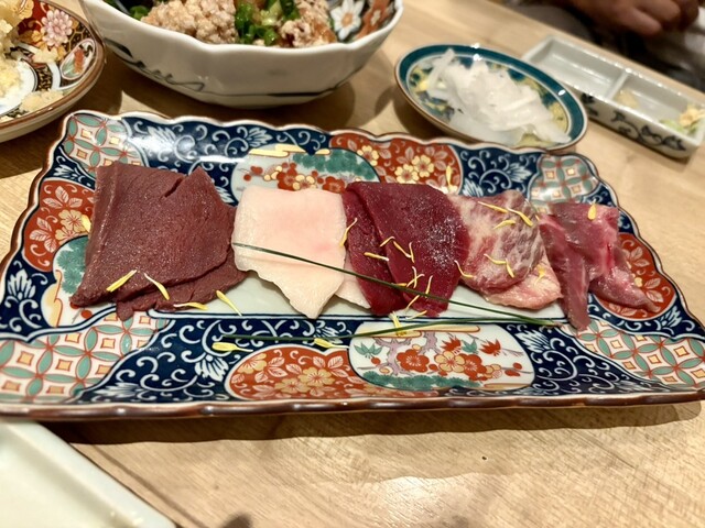 Sashi to Donabe Tategami Sakae Moto Ten