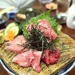 魚菜・酒肴 すざき - 追加のマグロお造り盛り合わせ