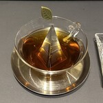 プレゼンテ スギ - 食後のお飲み物
      　蚕のふん茶
      