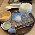 ねばりっこ食堂 - かにどっさり丼の米と味変ツールなど