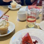 不二家レストラン 西永福店 - ペコちゃんのカップがかわいい