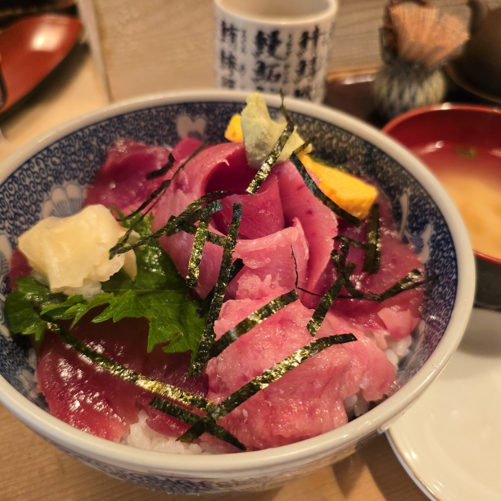 江戸中期　極上　呉須蕎麦猪口　見込み　(1780)年　五弁花　崩し松竹梅変わり文 伝承山廃純米酒 末廣720ml