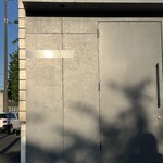 パルコ フィエラ - 駅前の一角にひっそりと入り口がある