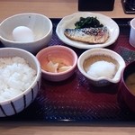 大戸屋 - 朝定食 515円