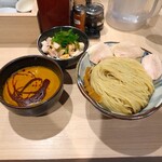 麺屋 さん田 - カレーつけ麺特盛、鶏チャーシュー丼