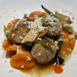 PRIMO PASSO - パスタ②オレキエッテ　耳の形のパスタ　エリンギ　豚肉団子