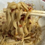 ラーメン二郎 - 味変後ワシワシオーション麺箸あげ