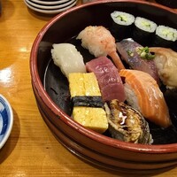 かぐら坂 新富寿司 - 