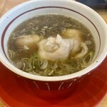 麺や 江陽軒 - つけ汁　豚足はすごく柔らかい