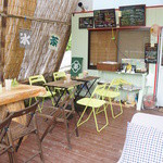 和・カフェ 蛍茶園 - オープンエアになっています。