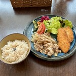 バルバルキッチンアメリ - 週替りランチ：チキンカツ＆豚生姜焼き(¥800)