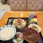 ピース - 料理写真:「焼肉野菜定食」950円