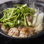 炙り鶏モモのせり鍋【数量限定】