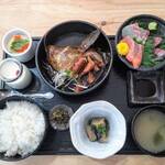 はまさき村 - 村の定食「カンパチのカマの煮付け定食」