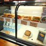 RONIN Coffee - Cabinet Food