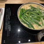 博多もつ鍋 やま中 - 