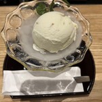 博多もつ鍋 やま中 - 