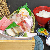 あわび中トロ入り　極上刺身御膳
