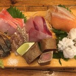 魚河岸本舗 ぴち天  - 刺身七種盛り