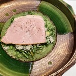 ルカンケ - 野菜のクレープ、サクラ燻製のポークロースト