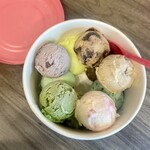 サーティワンアイスクリーム - 料理写真:・ポッピングシャワー
・マスクメロン
・チョコミント
・抹茶
・大納言あずき
・ハイカラ抹茶あんみつ
・ロッキーロード
・ジャモカアーモンドファッジ
・ナッツトゥーユー
・ストロベリーチーズケーキ