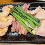 なかの食鶏 - 希少親鳥三種セット(テール、せせり、かわ)980円