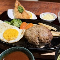 赤坂 津つ井 総本店 - 