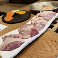 鶏焼き肉 囲 - 