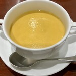 kitchen HISA - ニンジンのクリームスープ