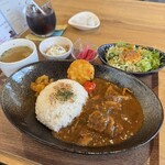DINING&BAR Respiro - 料理写真:チキンカレー（ランチメニュー）