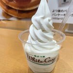 ミルク&パフェ よつ葉ホワイトコージ 新千歳空港店 - 