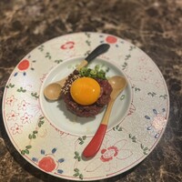 馬刺しと焼き鳥 グルマン三年坂 - 