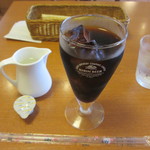 Hambaguonion - 最後の飲み物はアイスコーヒーを注文して食後の時間を楽しみました。
                      
                      お店ではお持ち帰りのお弁当も販売されてるからとっても使いやすいお店です。
                      
                      