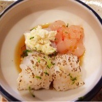 うぶか - 2014.8.  先付 『鱧の焼き霜 寿都産甘海老 自家製ポン酢』